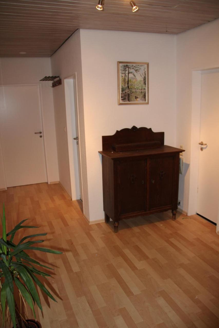 Ferienwohnung Mit 4 Schlafzimmer Fuer 2 Bis 9 Gaeste----Apartment With 4 Bedrooms For 2 To 9 Guests Nürnberg Kültér fotó
